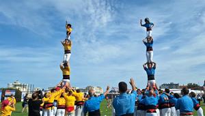 Castellers del Foix i Mannekes de Brussel·les al festival ManiFiesta 2026