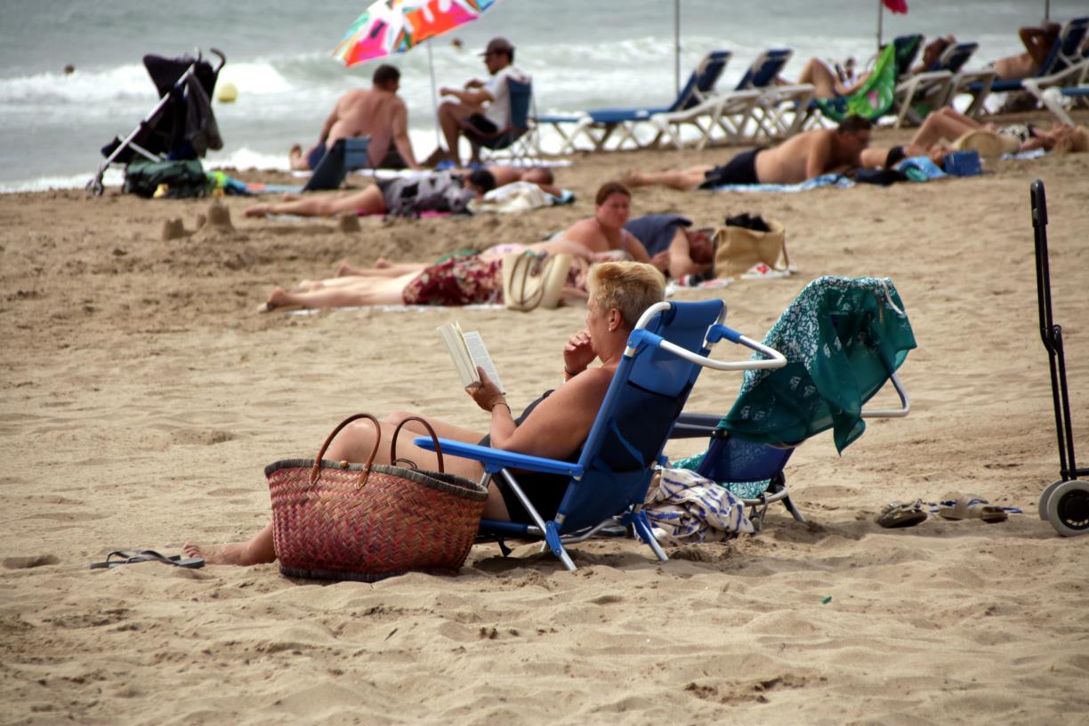 Catalunya tanca l'estiu turístic amb satisfacció al sector i l'eclipsi solar i la calor com a protagonistes. ACN