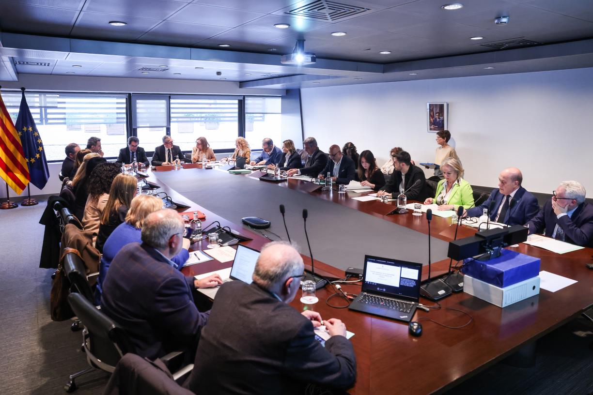 Catalunya tindrà vuit diumenges i festius amb comerços oberts el 2027 gràcies a la nova flexibilitat comercial. Generalitat de Catalunya