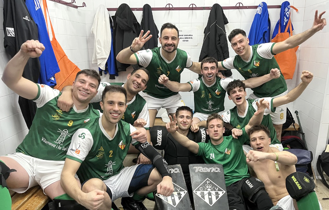 Celebració dels jugadors del CP Vilanova. Eix