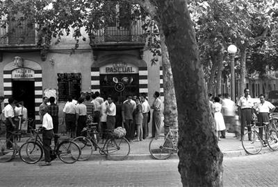 Ciclos Pascual durant el Tour de França de 1959. Foto: Jordi Mas Morando. Arxiu Comarcal del Garraf