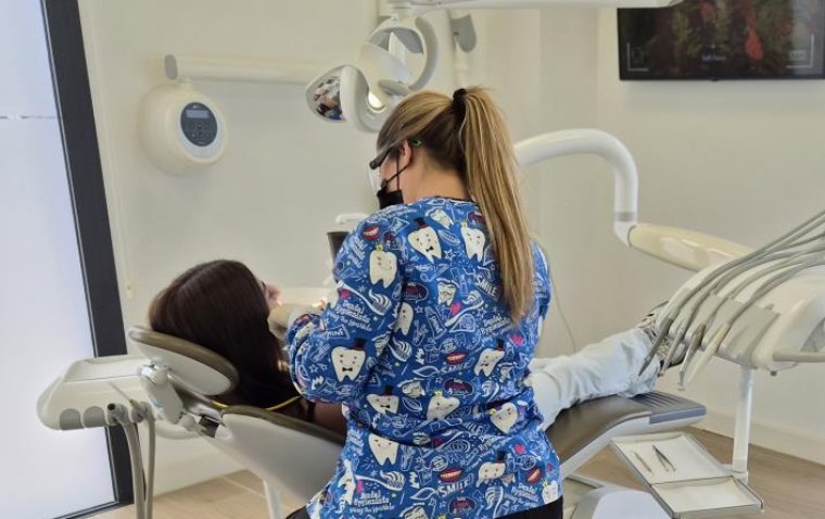 Clínica Flordent: Cuidem somriures i construïm confiança . EIX