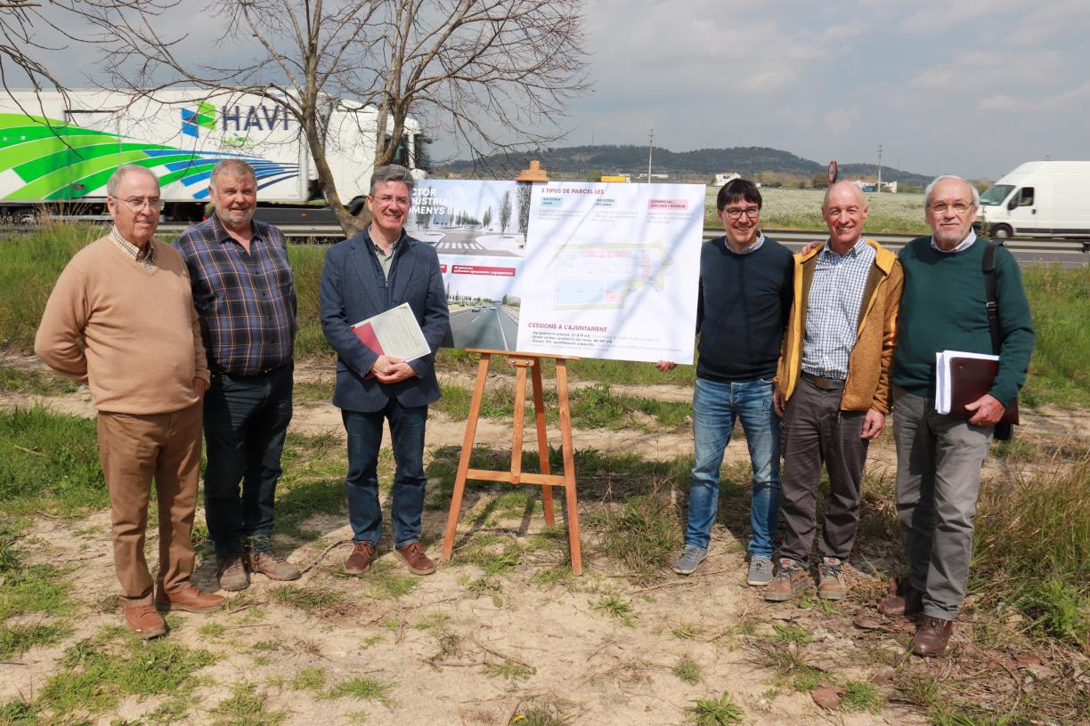 Comença la urbanització d'un nou polígon industrial a Vilafranca amb previsió de crear 800 llocs de treball directes. ACN