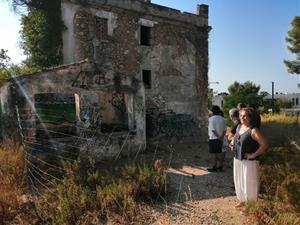 Comencen els primers treballs per rehabilitar la Masia de Santa Bàrbara de Sitges. Ajuntament de Sitges