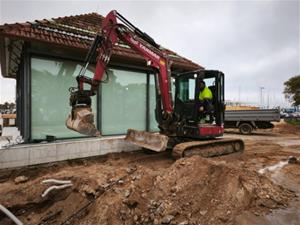 Comencen les obres de remodelació de l’Oficina de Turisme del Parc de Ribes Roges . Ajuntament de Vilanova