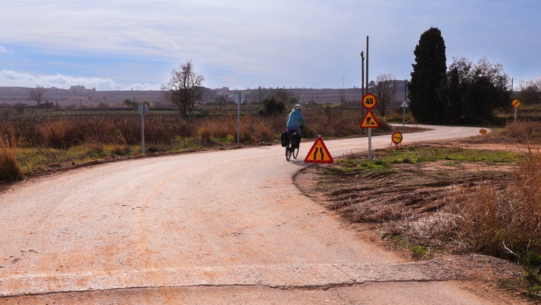 Comencen les obres per millorar camins agrícoles i crear noves vies ciclistes a l’entorn de l’Eix Diagonal al Penedès. CC Alt Penedès
