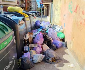 contenidors de brossa del Vendrell Av Tancat