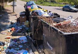 Contenidors plens al Vendrell