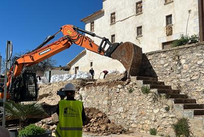 Cubelles reprèn les obres de la plaça del Castell integrant el patrimoni arqueològic. Ajuntament de Cubelles