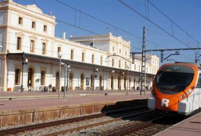 Declaració dels municipis del Penedès Marítim per reivindicar un servei ferroviari digne. Ajuntament de Vilanova