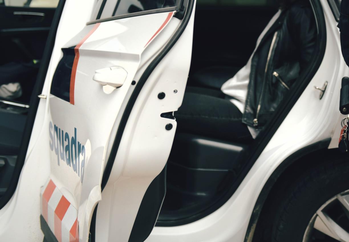 Detenen dos homes per un robatori a l’AP-7 a l’altura de Sant Sadurní d’Anoia. Mossos d'Esquadra