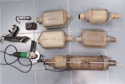 Detinguts tres homes per trenta furts de catalitzadors de vehicles a l'Anoia. Mossos d'Esquadra