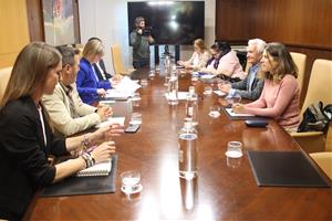 Dignitat a les Vies considera que la nova empresa mixta de Rodalies no aportarà solucions en el servei a curt termini. ACN