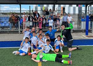 El Benjamí S9 del C.E. Riudebitlles. Eix