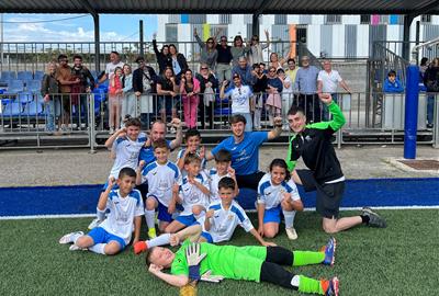 El Benjamí S9 del C.E. Riudebitlles. Eix