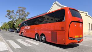El bus llançadora entre el centre i la costa del Vendrell supera els 36.000 passatgers en deu mesos