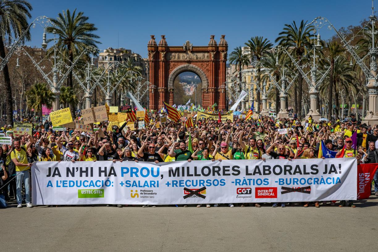 El curs comença aquest dimarts amb una nova jornada de vaga i el conflicte amb els docents obert. ACN
