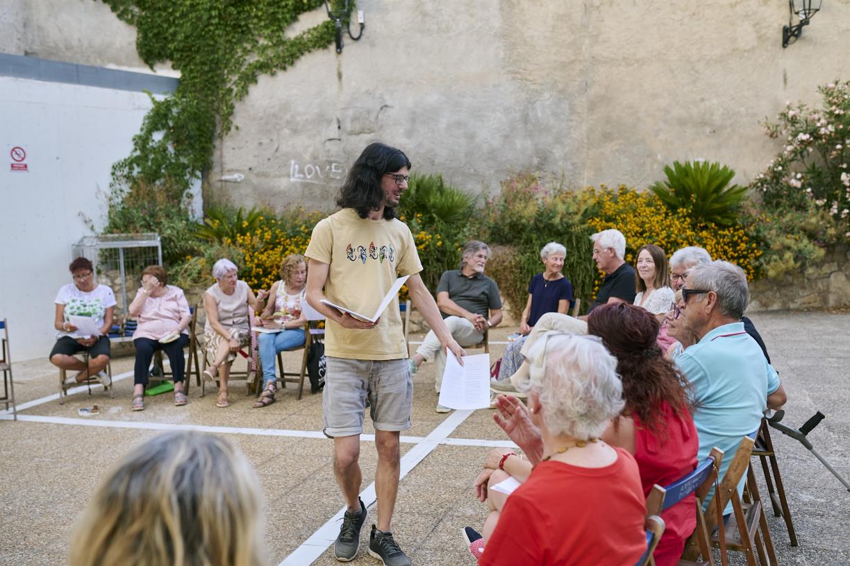 El Festivalet EVA354 tanca la segona edició amb 582 assistents i consolida la lectura en veu alta com a eina de cohesió social. Roser Blanch 