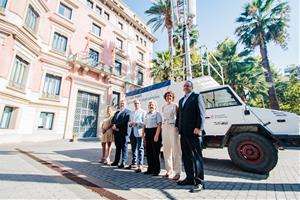 El Govern estrena un vehicle pioner per garantir les comunicacions mòbils en situacions d'emergència. Generalitat de Catalunya
