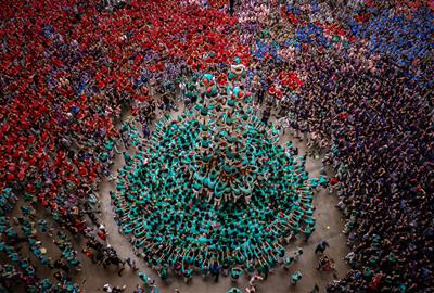 El peu del 9 de 9 dels Castellers de Vilafranca en la quarta ronda del Concurs de Castells. ACN / Jordi Borràs