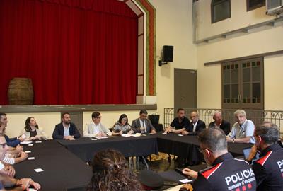 El president de la Generalitat, Salvador Illa, presideix la taula de trobada amb alcaldes i cossos de seguretat  . ACN