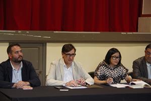 El president de la Generalitat, Salvador Illa, presideix la taula de trobada amb alcaldes i cossos de seguretat  