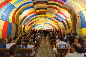 El públic respon massivament a l'European Balloon Festival malgrat la cancel·lació dels vols