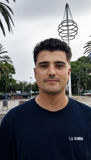 El roquetenc Carlos A. Martín-García estudiarà un màster a Oxford amb una beca de la fundació La Caixa . EIX