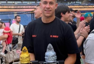 El Surtidor On Fire, premiat a The Champions Burger en un certamen històric a l’RCDE Stadium. EIX