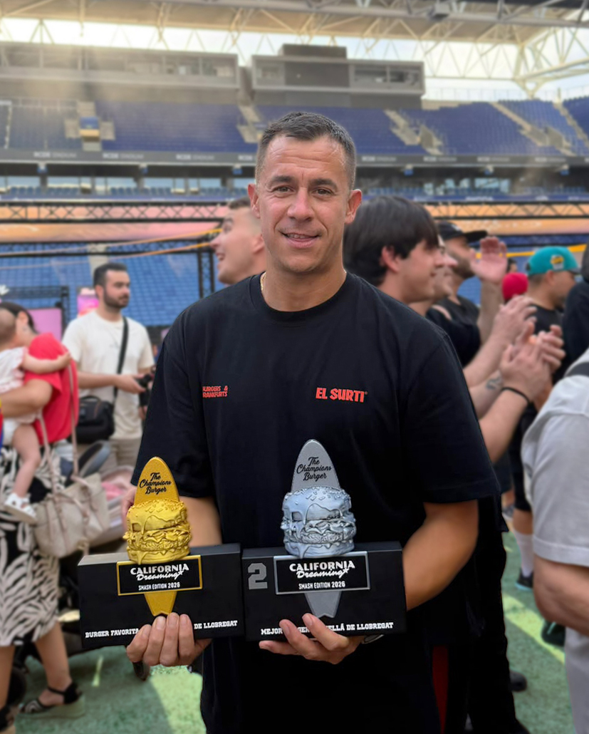 El Surtidor On Fire, premiat a The Champions Burger en un certamen històric a l’RCDE Stadium. EIX