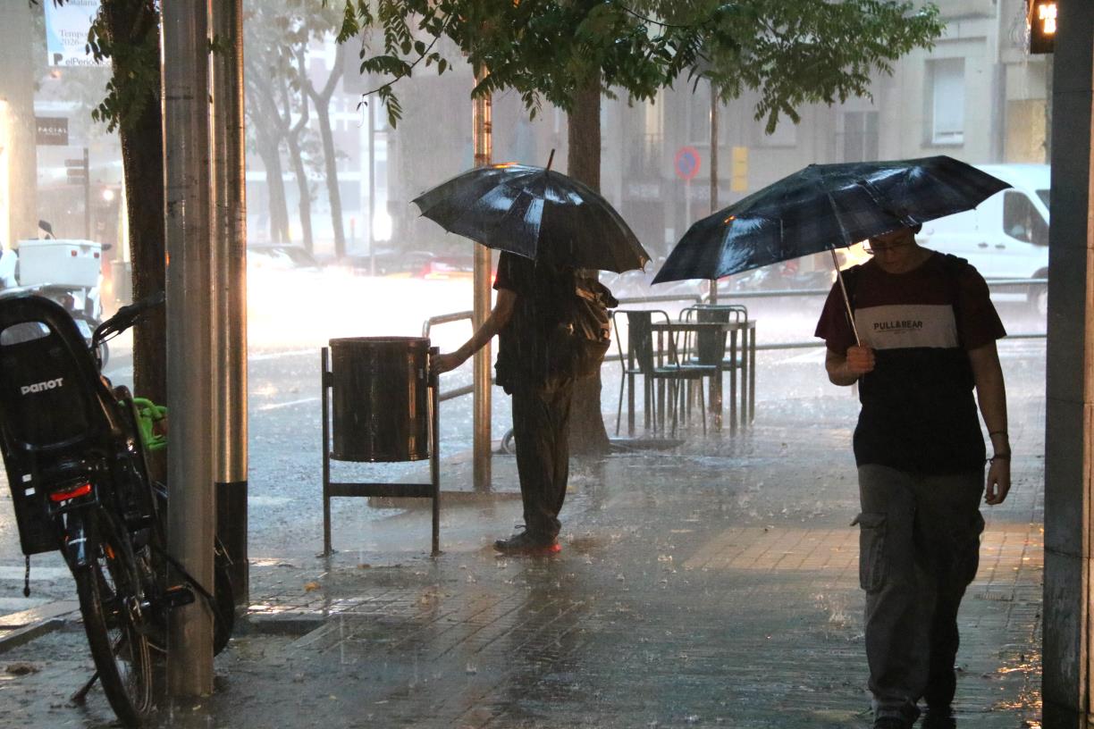 El temporal deixa al voltant de 100 litres a l'Alt Penedès i l'Anoia, i més de 70 a l'àrea metropolitana. ACN