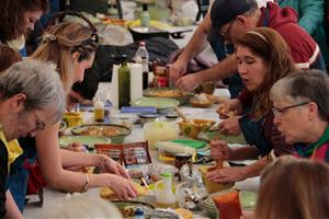 El Vendrell celebra 40 anys de Xatonada Popular amb 3.000 degustacions i el relleu generacional assegurat