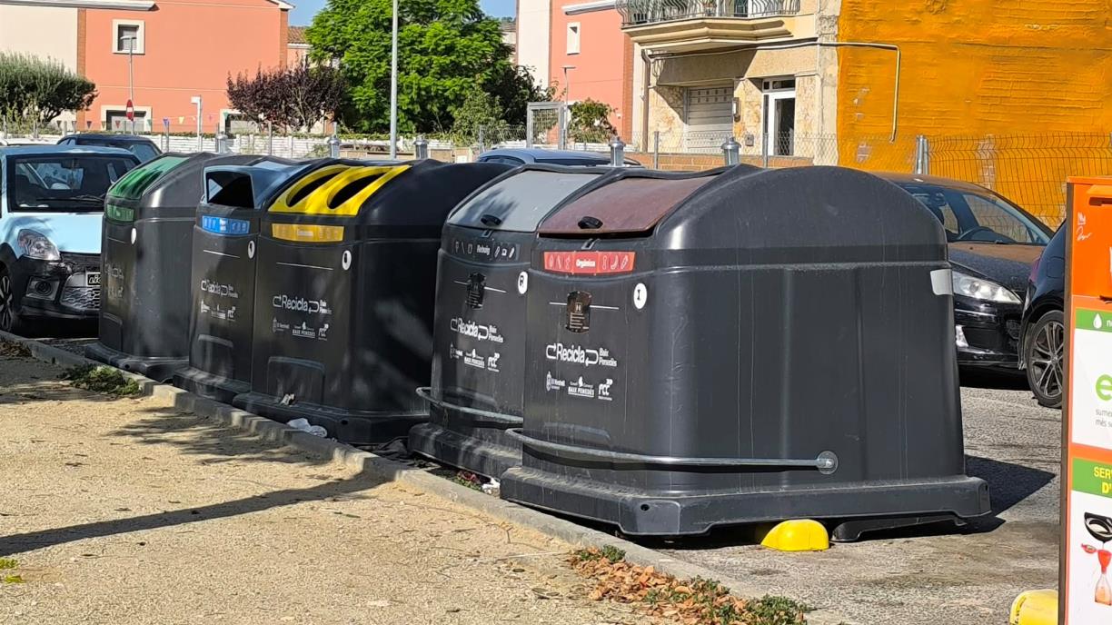 El Vendrell obrirà els contenidors intel·ligents cada dia i bonificarà qui recicli. Ajuntament del Vendrell