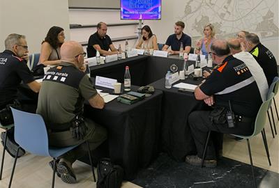 El Vendrell reforça la seguretat als nuclis marítims davant l’eclipsi solar total del 12 d’agost. Ajuntament del Vendrell