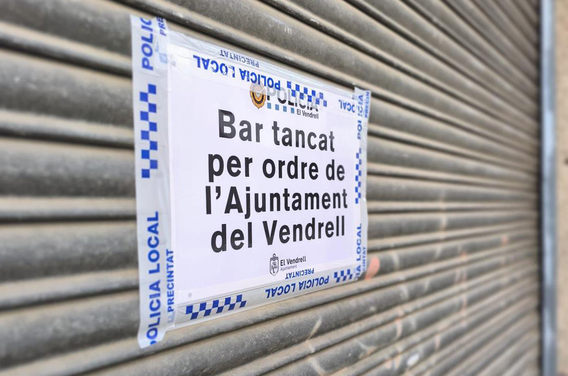 El Vendrell tanca dos locals del Camí dels Molins després d’anys d’incidències i reforça la vigilància a la zona. Ajt. del Vendrell