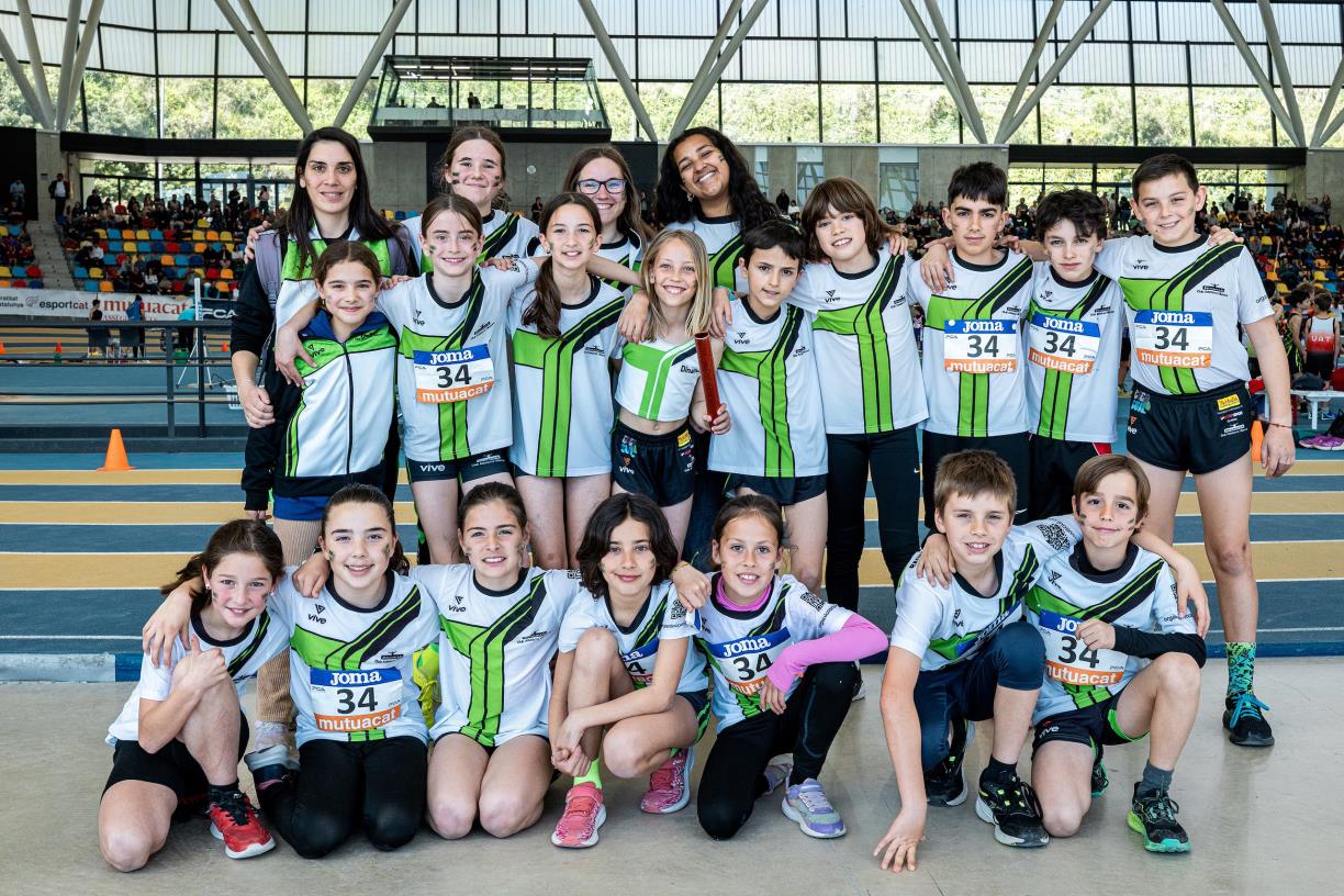 Els atletes del Club Atletisme Dinami-k Vilanova i la Geltrú. Eix