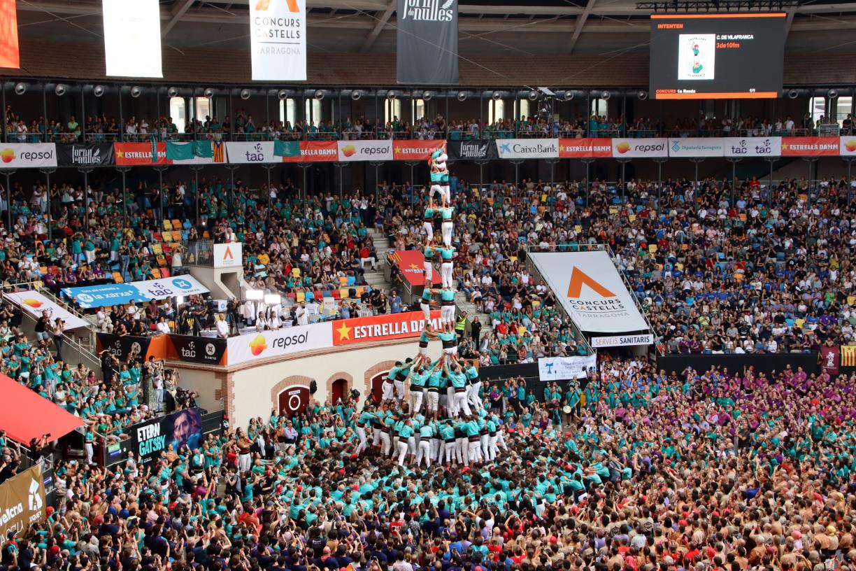 Els Castellers de Vilafranca comencen exhibint múscul i lideren el Concurs de Castells amb el 3d10fm. ACN