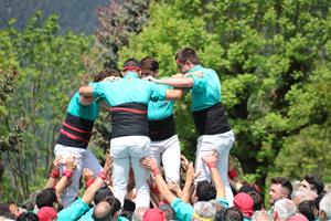 Els castellers de Vilafranca uneixen tradició i patrimoni en una actuació insòlita al conjunt romànic de la Vall de Boí