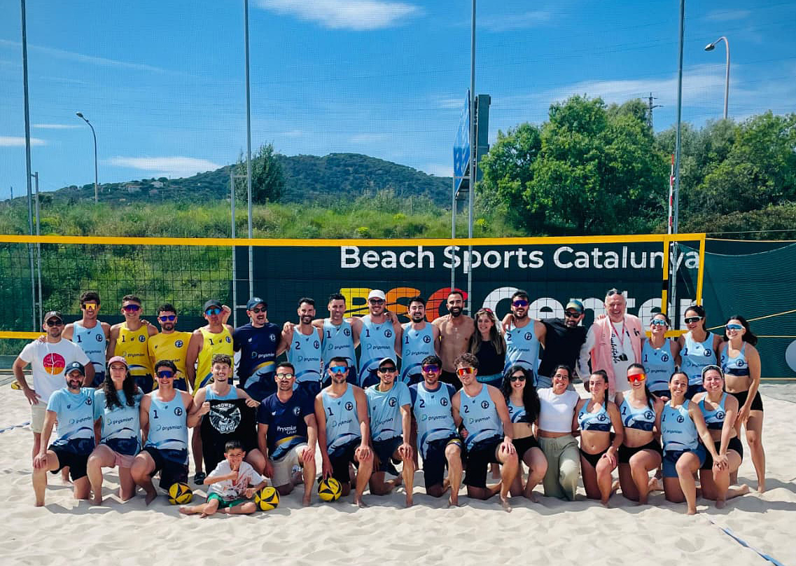Els equips del Beach Volley Garraf. Eix