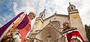 Els Gegants de Vilafranca participen a l’exposició “Ara balla pel camí” a Barcelona. Ajuntament de Vilafranca