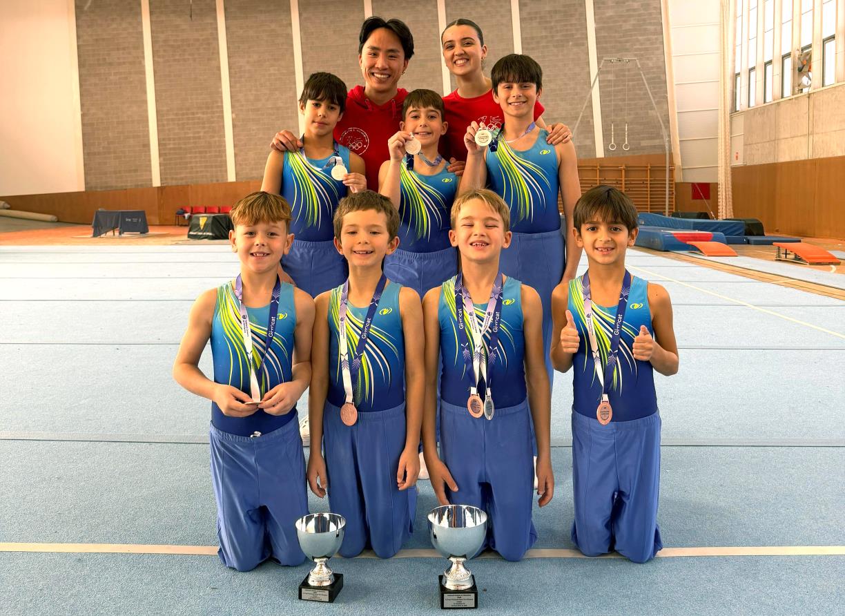 Els gimnastes de Promoció 1 i 3 GAM. Eix