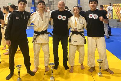 Els judoques de l'Escola de Judo Vilafranca - Vilanova. Eix