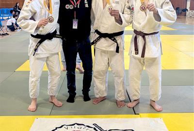 Els judoques de l'Escola de Judo Vilafranca - Vilanova. Eix