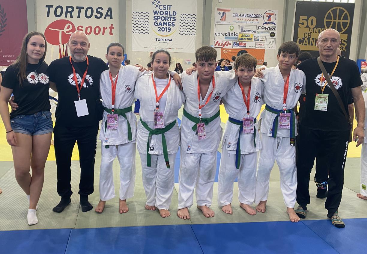 Els judoques de l'Escola de Judo Vilafranca - Vilanova. Eix