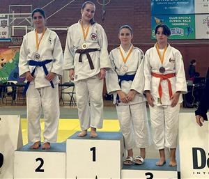 Els judoques del Vilafranca-Vilanova al Pavelló Municipal del Vendrell