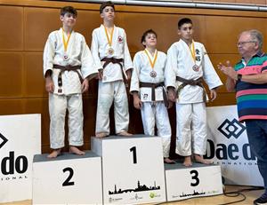 Els judoques del Vilafranca-Vilanova al Pavelló Municipal del Vendrell