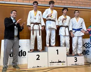 Els judoques del Vilafranca-Vilanova al Pavelló Municipal del Vendrell