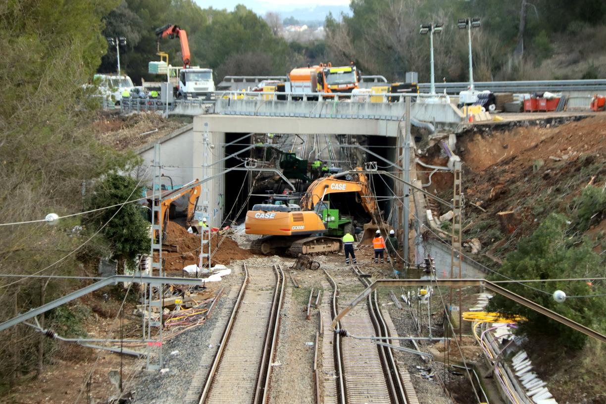 Els maquinistes diuen que les obres evidencien el “mal estat” de Rodalies dos mesos després de l’accident de Gelida. ACN
