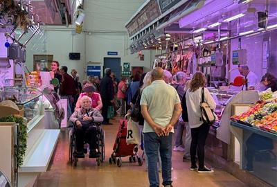 Els mercats municipals de Vilanova i la Geltrú: la carn com a ofici, relleu i futur del comerç de proximitat. EIX