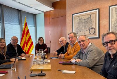 Els representants de Pro Vegueria Penedès amb els responsables del Departament de Territori de la Generalitat. Eix